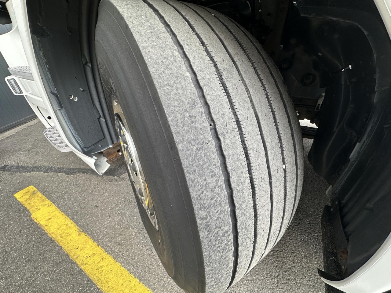 SCANIA R 410 LA4x2MNA - Tegljač: slika 3 SCANIA R 410 LA4x2MNA - Tegljač: slika 3