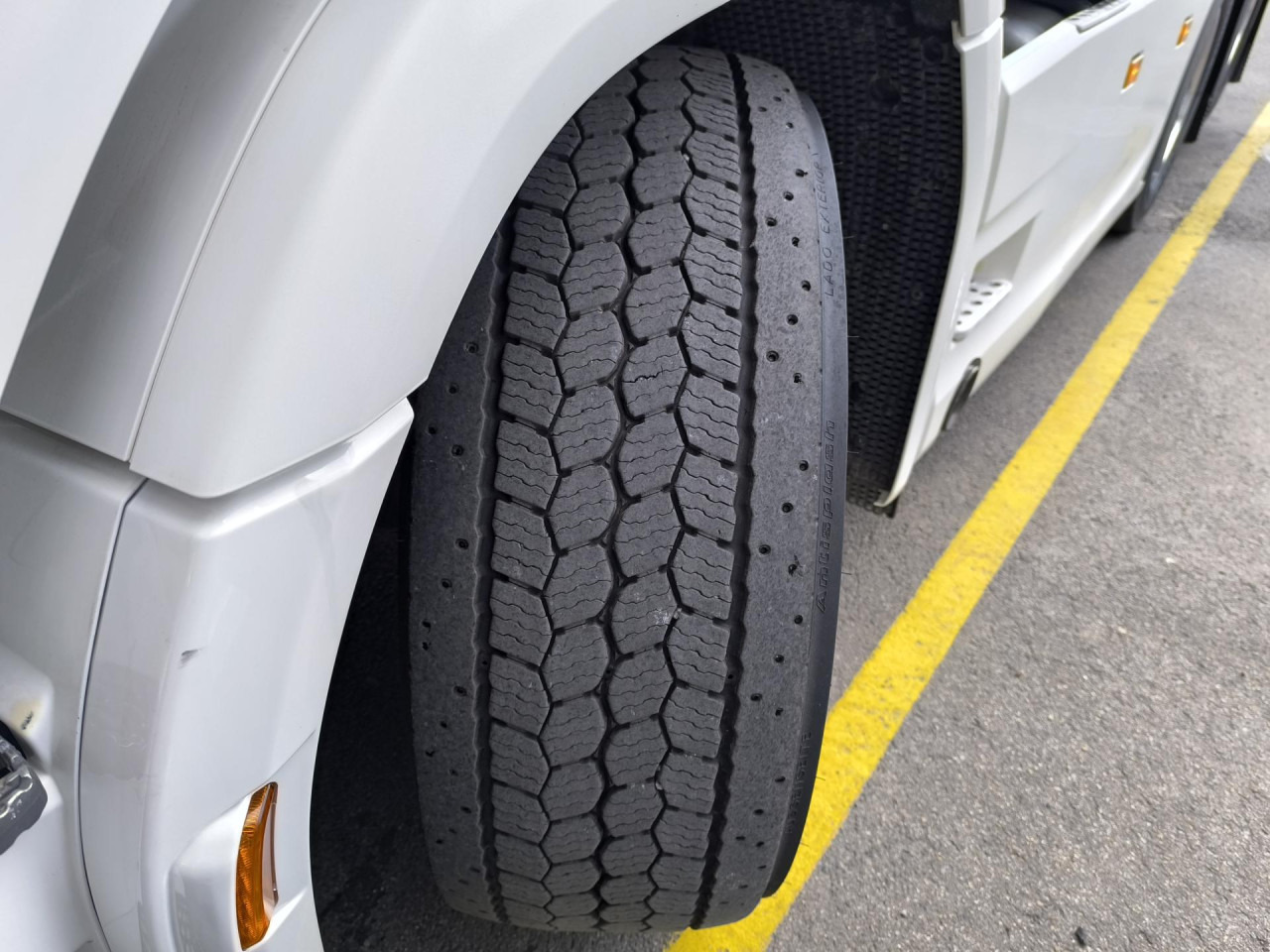 SCANIA R 500 A6x2NB - Tegljač: slika 2 SCANIA R 500 A6x2NB - Tegljač: slika 2