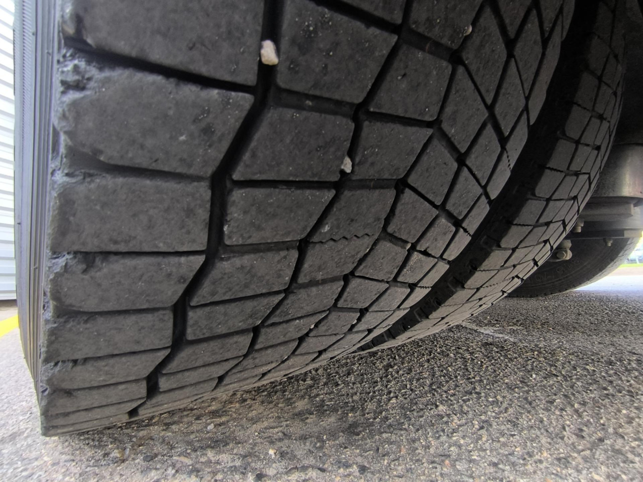 SCANIA R 500 A6x2NB - Tegljač: slika 2 SCANIA R 500 A6x2NB - Tegljač: slika 2