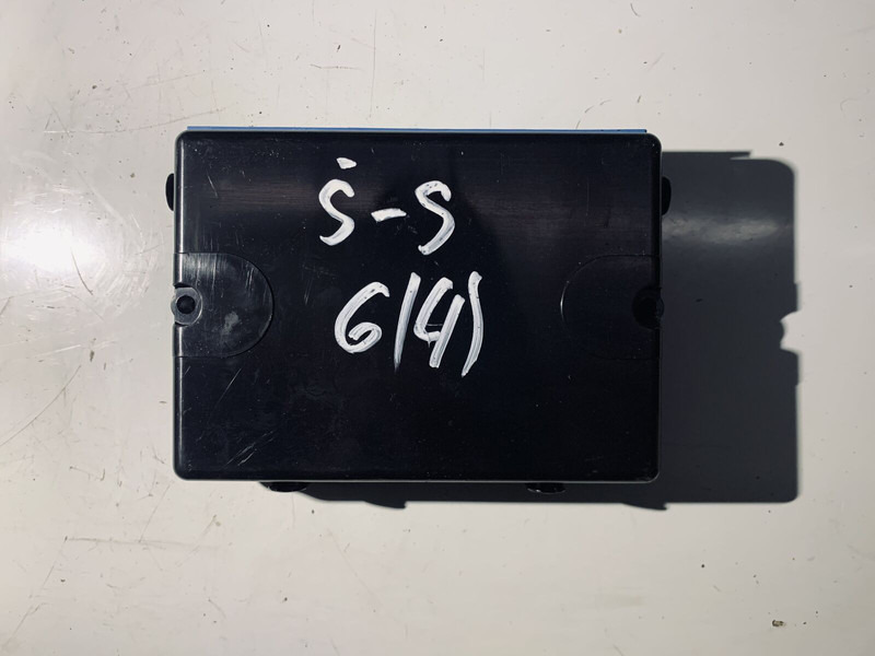 Iveco STRALIS 6 - Upravljačka jedinica: slika 2 Iveco STRALIS 6 - Upravljačka jedinica: slika 2