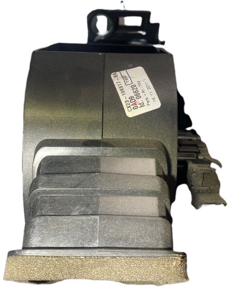 Jaguar Dalys - Kabina i enterijer: slika 5 Jaguar Dalys - Kabina i enterijer: slika 5