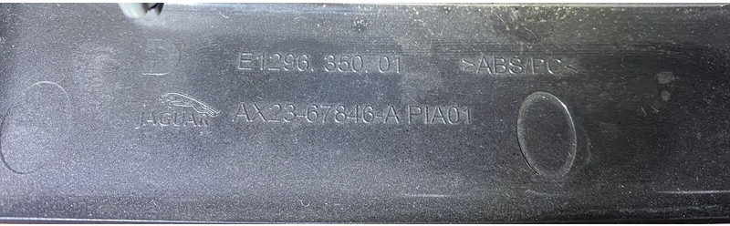 Jaguar XF250 - Komandna tabla: slika 3 Jaguar XF250 - Komandna tabla: slika 3