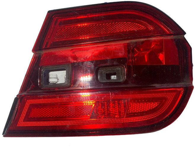 Jaguar XF250 - Zadnja svetla: slika 1 Jaguar XF250 - Zadnja svetla: slika 1