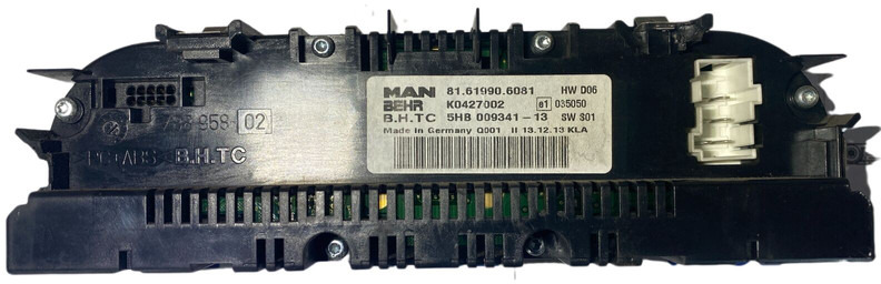 MAN - Komandna tabla: slika 2 MAN - Komandna tabla: slika 2