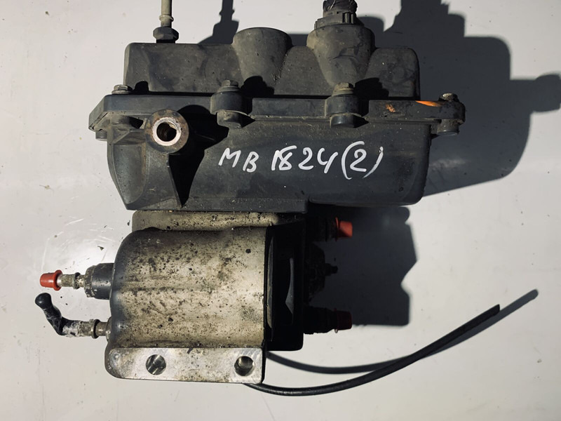 Mercedes-Benz 1824 - Prigušivač/ Izduvni sistem: slika 2 Mercedes-Benz 1824 - Prigušivač/ Izduvni sistem: slika 2