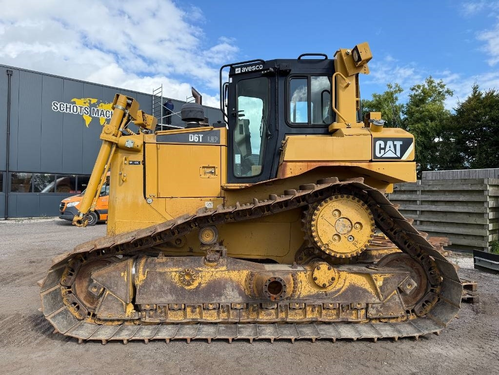CAT D 6 T LGP - Buldožer: slika 1 CAT D 6 T LGP - Buldožer: slika 1