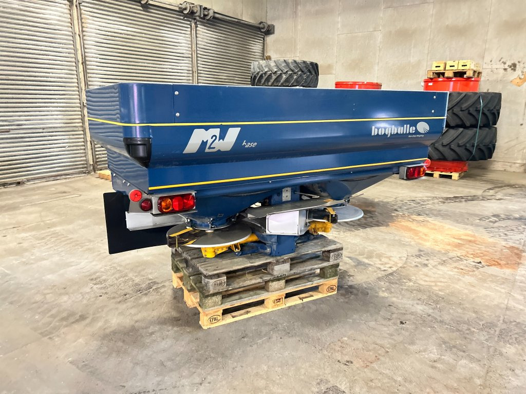 Bogballe N2 w - Rasipač veštačkog đubriva: slika 1 Bogballe N2 w - Rasipač veštačkog đubriva: slika 1