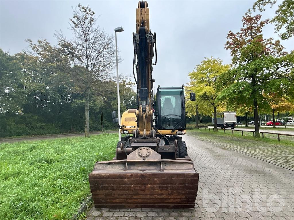 CAT M 318D - Bager točkaš: slika 3 CAT M 318D - Bager točkaš: slika 3