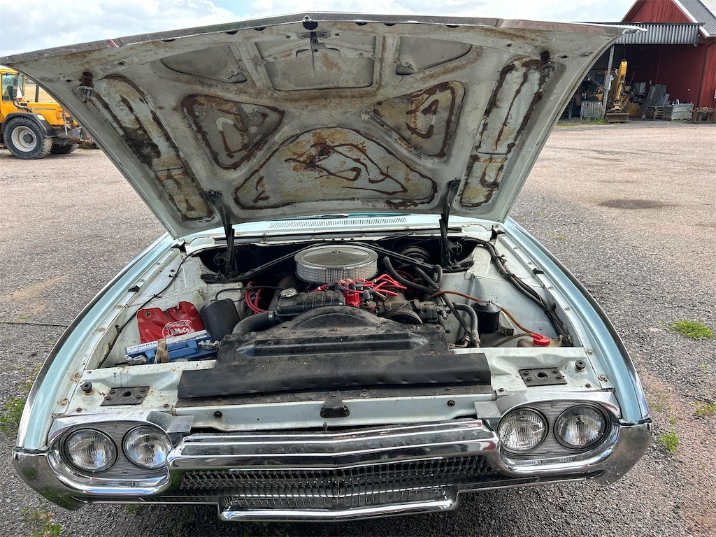 FORD THUNDERBIRD - Automobil: slika 3 FORD THUNDERBIRD - Automobil: slika 3
