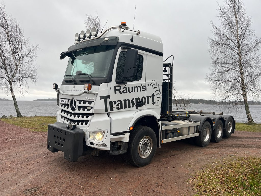 MERCEDES-BENZ Arocs 3251 8x4 - Kamion sa hidrauličnom kukom: slika 1 MERCEDES-BENZ Arocs 3251 8x4 - Kamion sa hidrauličnom kukom: slika 1