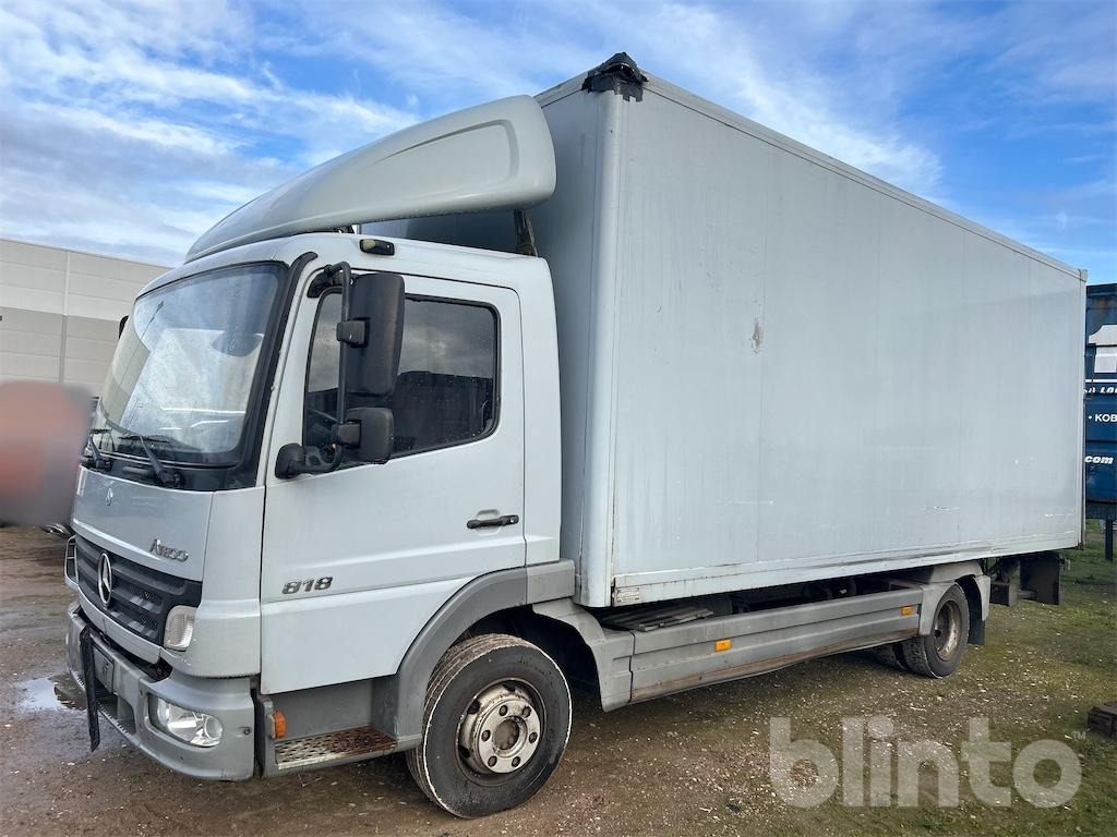 Mercedes Benz 818L (2006) - Kamion sa zatvorenim sandukom: slika 1 Mercedes Benz 818L (2006) - Kamion sa zatvorenim sandukom: slika 1