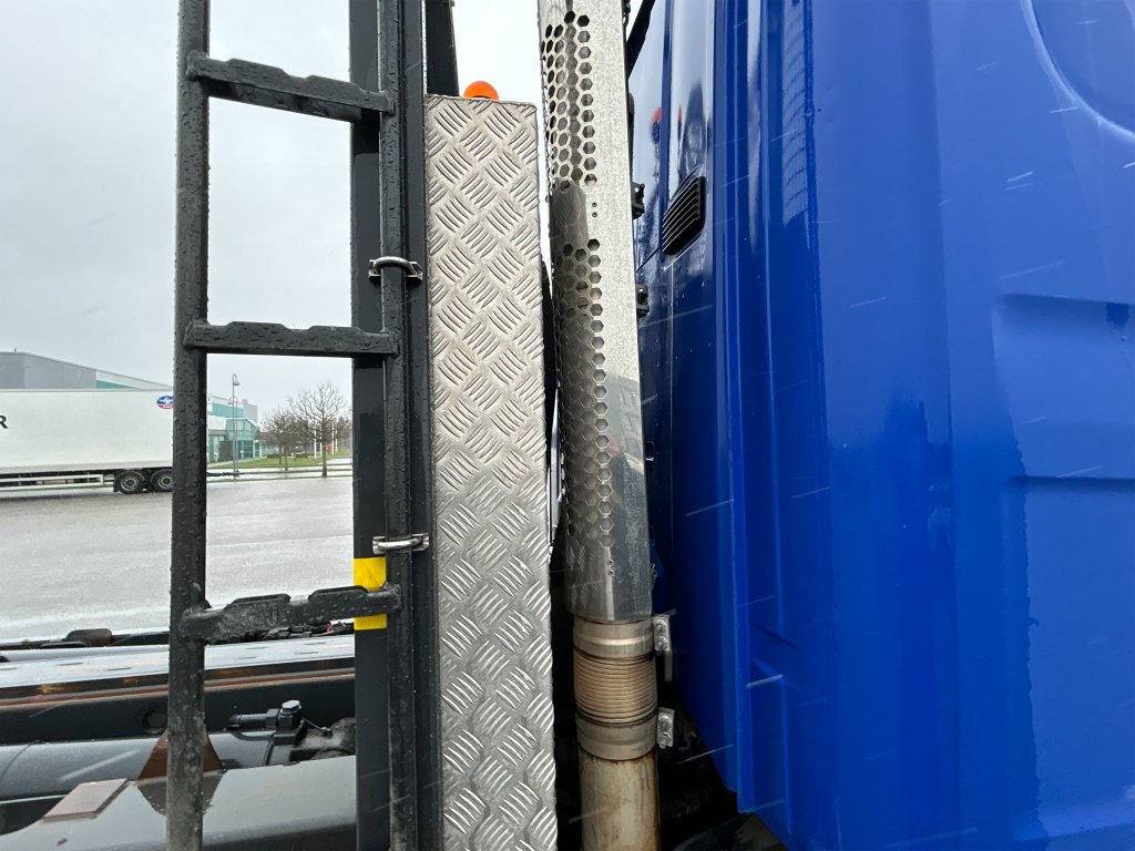 Kamion sa hidrauličnom kukom SCANIA G380LB6X2HSZ: slika 32 Kamion sa hidrauličnom kukom SCANIA G380LB6X2HSZ: slika 32