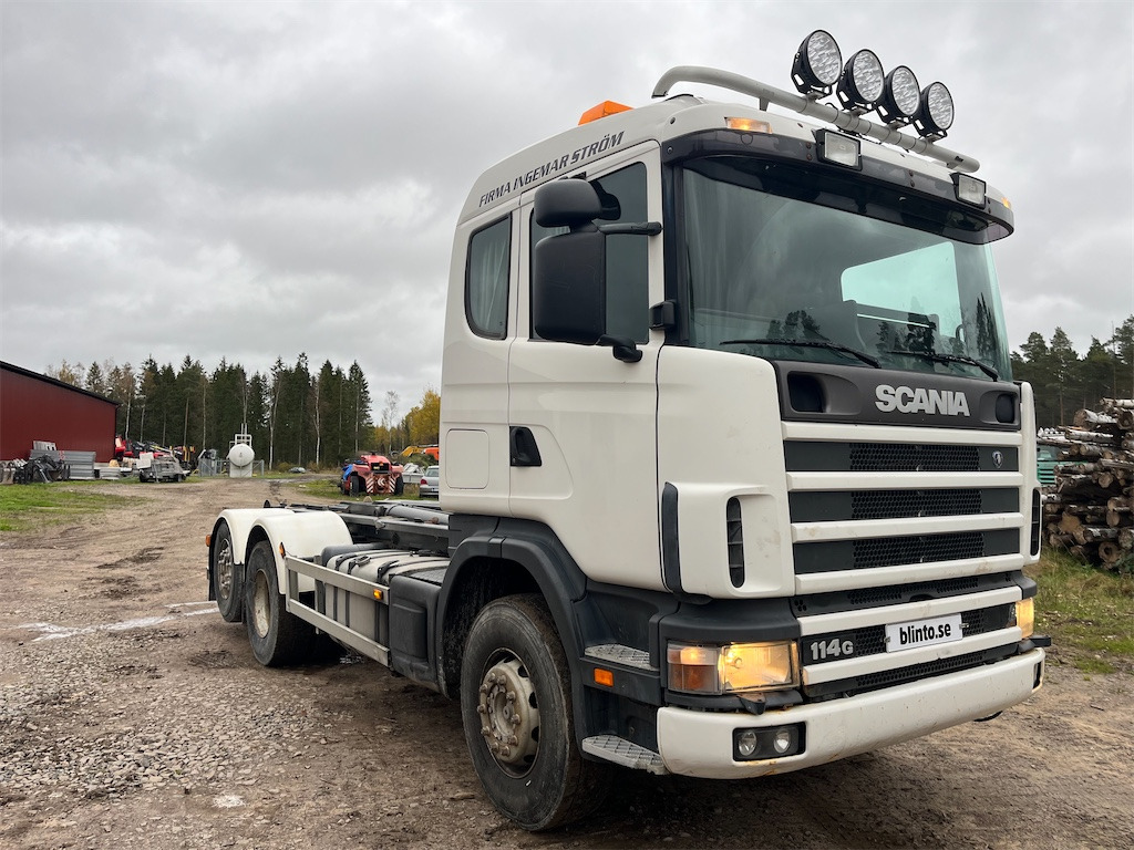 SCANIA R114GB6X2*4NB380 - Kamion sa hidrauličnom kukom: slika 3 SCANIA R114GB6X2*4NB380 - Kamion sa hidrauličnom kukom: slika 3