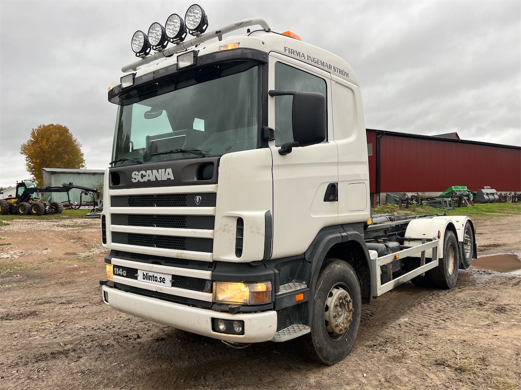 SCANIA R114GB6X2*4NB380 - Kamion sa hidrauličnom kukom: slika 1 SCANIA R114GB6X2*4NB380 - Kamion sa hidrauličnom kukom: slika 1