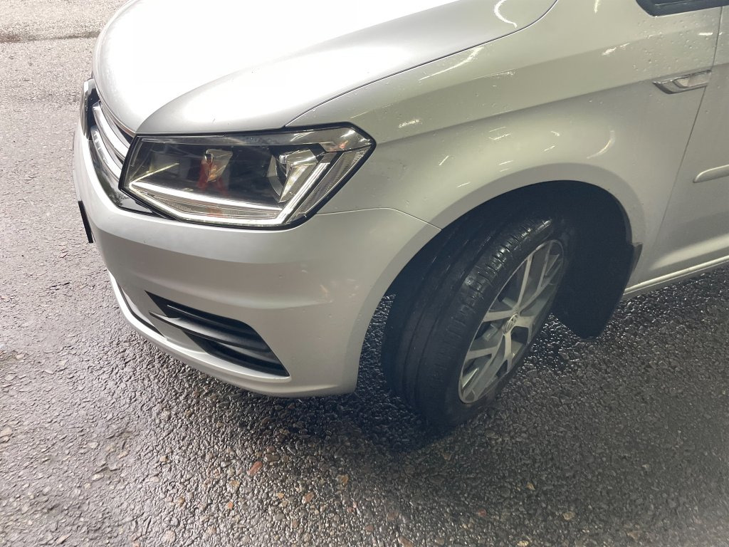 VOLKSWAGEN Caddy 4WD - Automobil: slika 5 VOLKSWAGEN Caddy 4WD - Automobil: slika 5