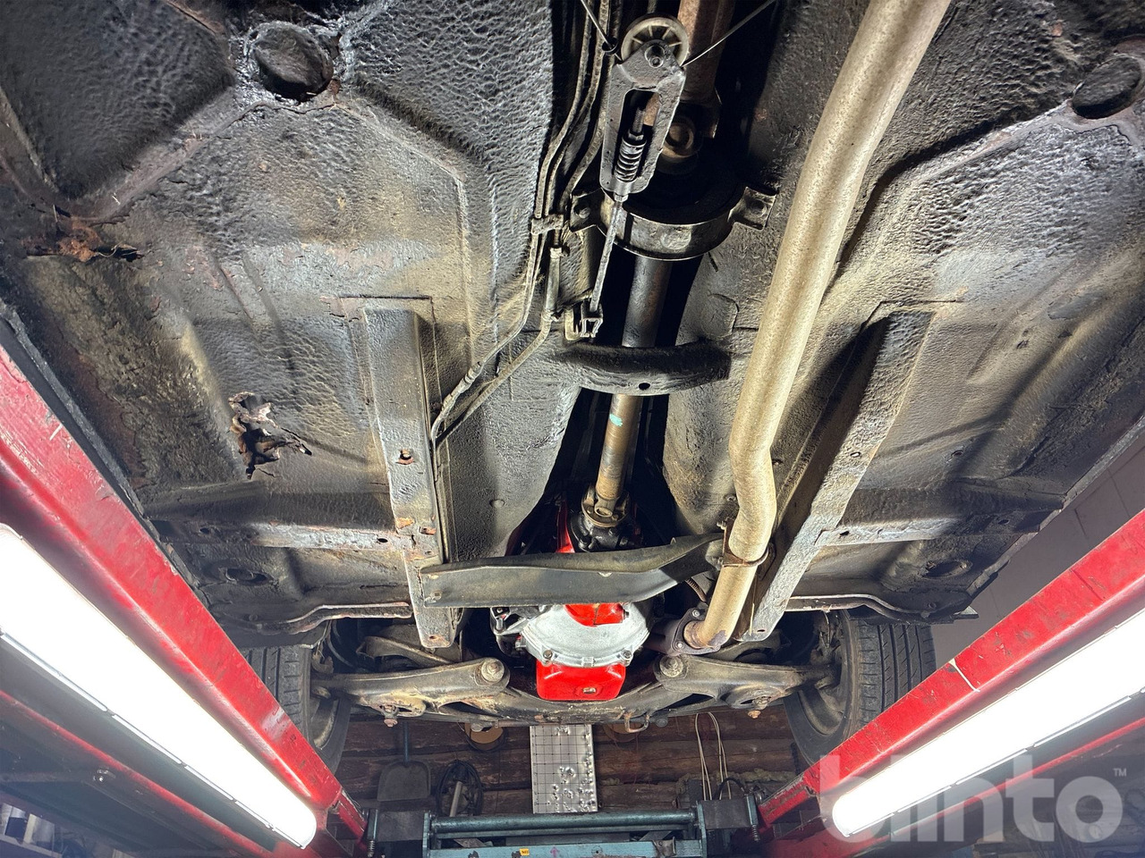 Automobil VOLVO 1443341 Y: slika 37