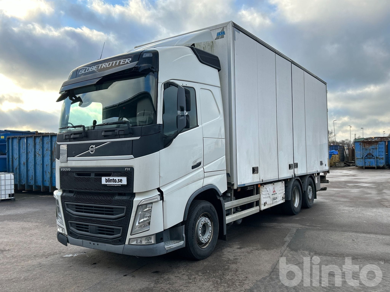 VOLVO FH - Kamion sa zatvorenim sandukom: slika 1 VOLVO FH - Kamion sa zatvorenim sandukom: slika 1