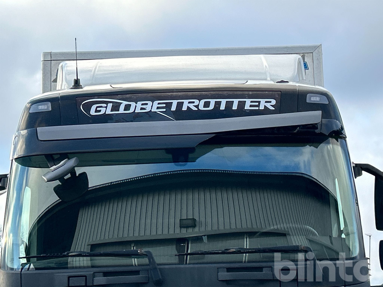 VOLVO FH - Kamion sa zatvorenim sandukom: slika 3 VOLVO FH - Kamion sa zatvorenim sandukom: slika 3