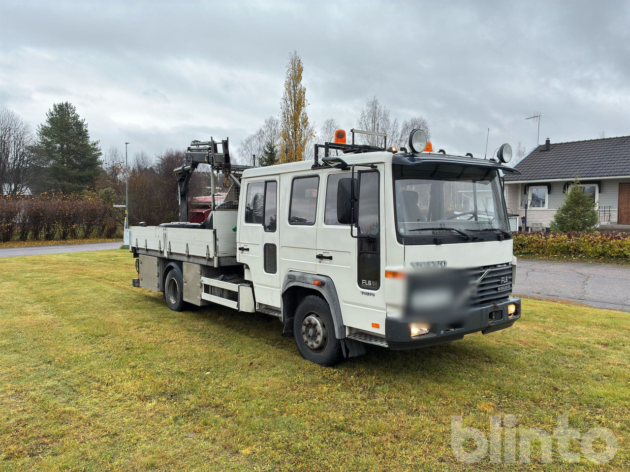 VOLVO FL611 4X2 - Kamion sa tovarnim sandukom, Kamion sa dizalicom: slika 3 VOLVO FL611 4X2 - Kamion sa tovarnim sandukom, Kamion sa dizalicom: slika 3