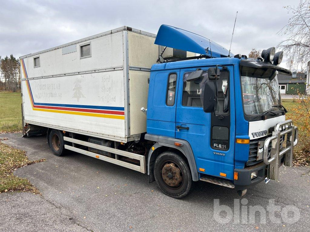 VOLVO FL611 - Kamion za prevoz stoke: slika 3 VOLVO FL611 - Kamion za prevoz stoke: slika 3