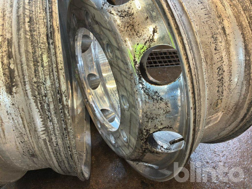 Volvo - Felna za Kamion: slika 4 Volvo - Felna za Kamion: slika 4