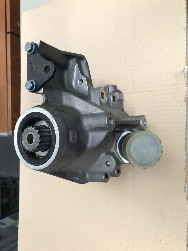 CARCASSA RIDUTTORE ASSEMBLAGGIO POMPA CARBURANTE ALTA PRESSIONE MAN 51385075020 - Pumpa za gorivo za Kamion: slika 2 CARCASSA RIDUTTORE ASSEMBLAGGIO POMPA CARBURANTE ALTA PRESSIONE MAN 51385075020 - Pumpa za gorivo za Kamion: slika 2
