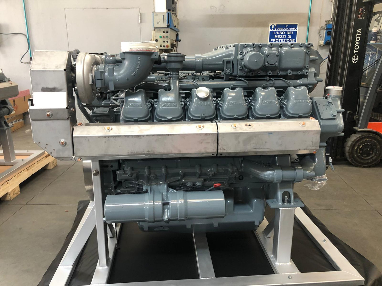 MOTORE COMPLETO MAN D2842LE211 / D2842 LE211 - D2842LE201 / D2842 LE201 - Motor: slika 3 MOTORE COMPLETO MAN D2842LE211 / D2842 LE211 - D2842LE201 / D2842 LE201 - Motor: slika 3