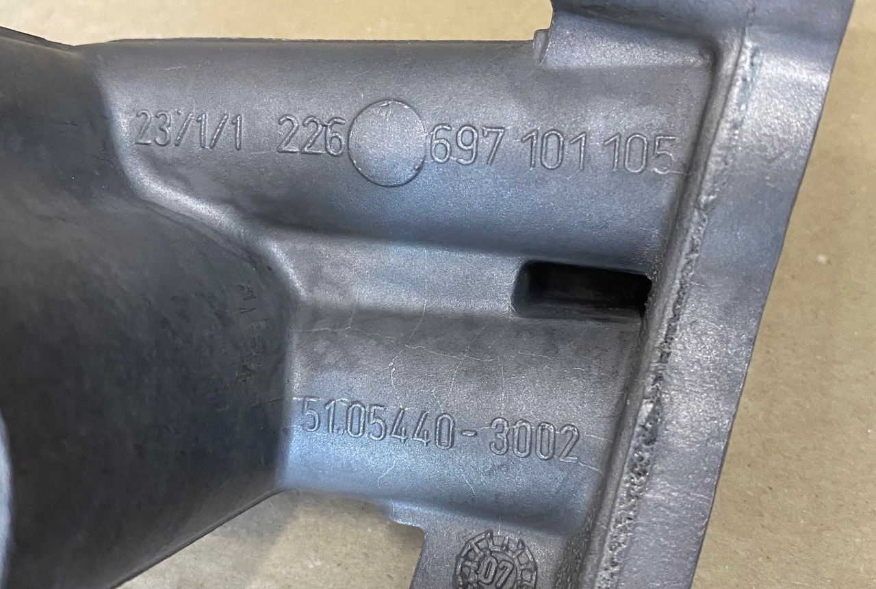 RACCORDO MODULO OLIO MAN 51054406008 - Motor i delovi za Kamion: slika 4 RACCORDO MODULO OLIO MAN 51054406008 - Motor i delovi za Kamion: slika 4