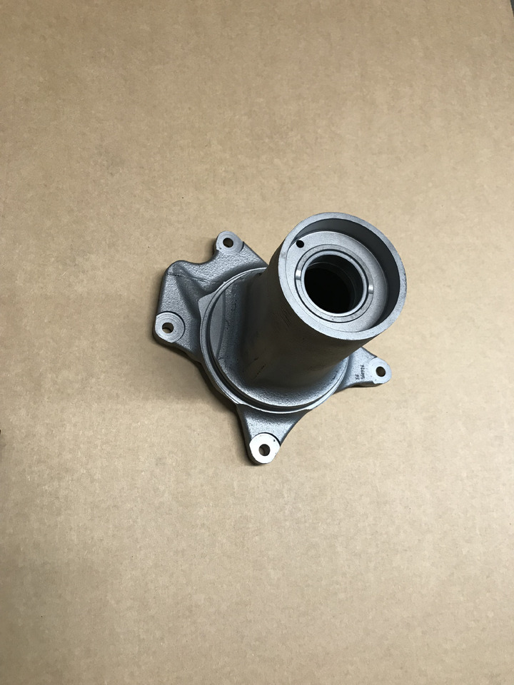 SCATOLA SUPPORTO PORTA VENTILATORE - MOTORI MAN D2066 / MAN D2676 - Ventilator za Kamion: slika 2 SCATOLA SUPPORTO PORTA VENTILATORE - MOTORI MAN D2066 / MAN D2676 - Ventilator za Kamion: slika 2