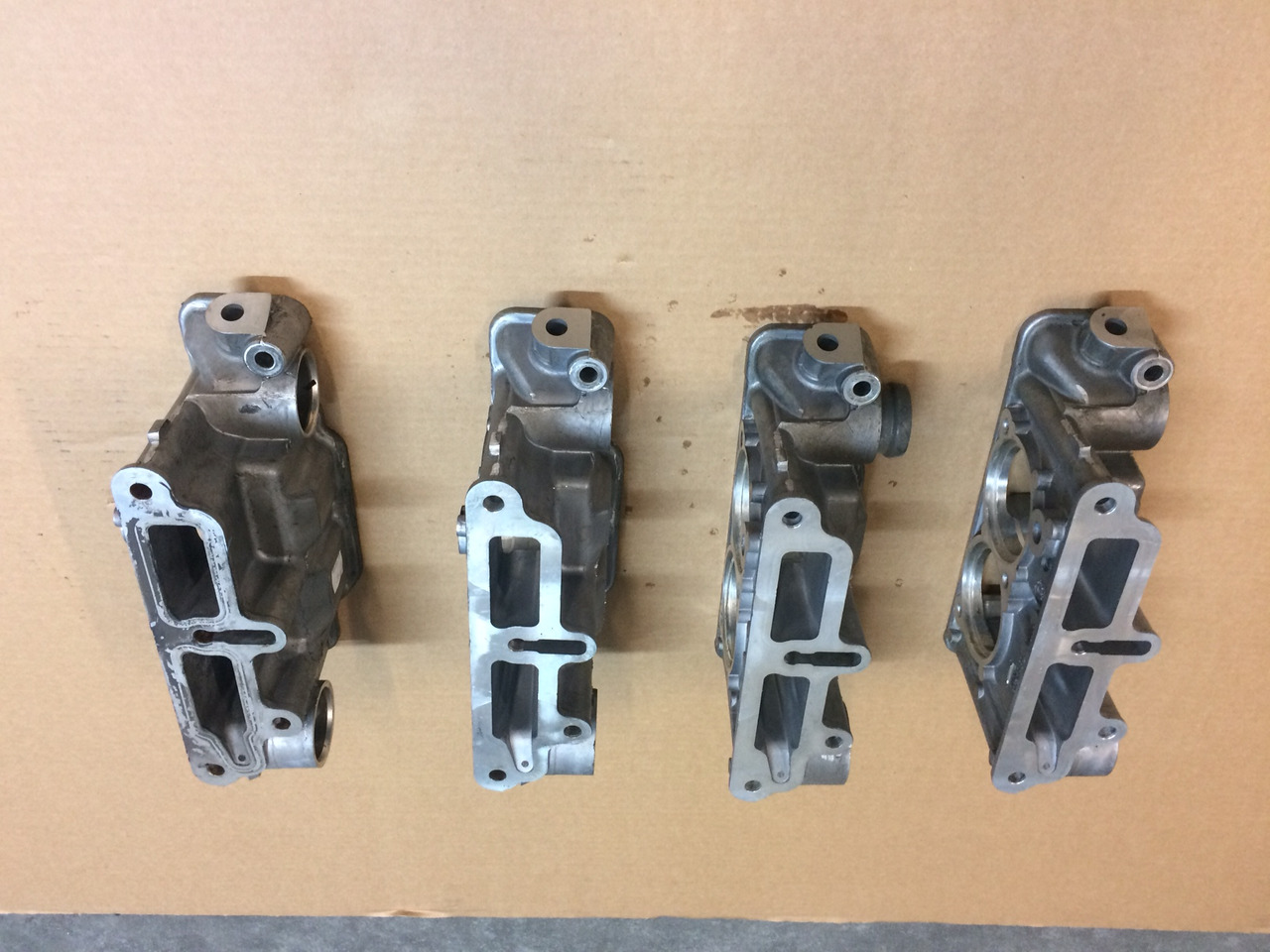 SCATOLA TERMOSTATO MAN 51064040102 - Termostat za Kamion: slika 1 SCATOLA TERMOSTATO MAN 51064040102 - Termostat za Kamion: slika 1