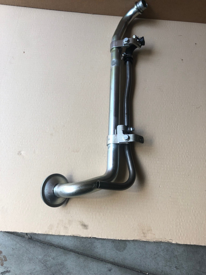 TUBO ASPIRAZIONE OLIO MAN 51057035773 - Motor i delovi za Kamion: slika 4 TUBO ASPIRAZIONE OLIO MAN 51057035773 - Motor i delovi za Kamion: slika 4