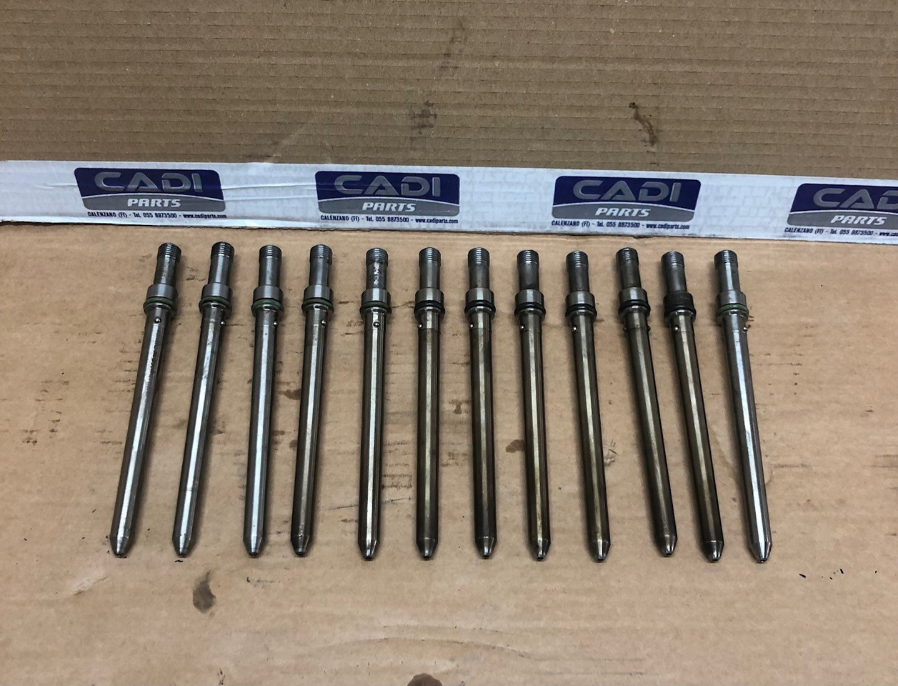 TUBO RACCORDO PRESSIONE INIETTORE BOSCH F 00R J02 047 - Ubrizgač za Kamion: slika 1 TUBO RACCORDO PRESSIONE INIETTORE BOSCH F 00R J02 047 - Ubrizgač za Kamion: slika 1