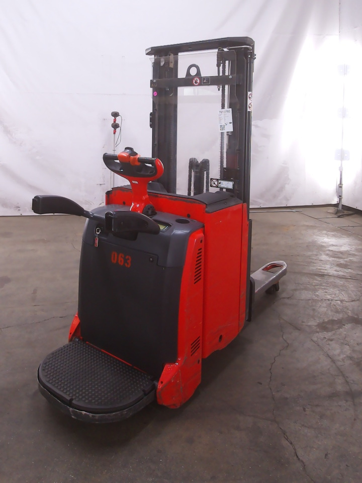 Linde D14AP - Slagač: slika 2 Linde D14AP - Slagač: slika 2