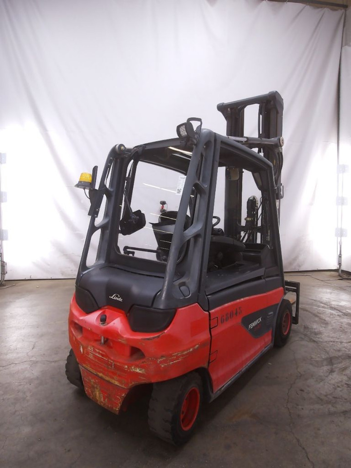 Linde E30L-01 - Električni viljuškar: slika 2 Linde E30L-01 - Električni viljuškar: slika 2