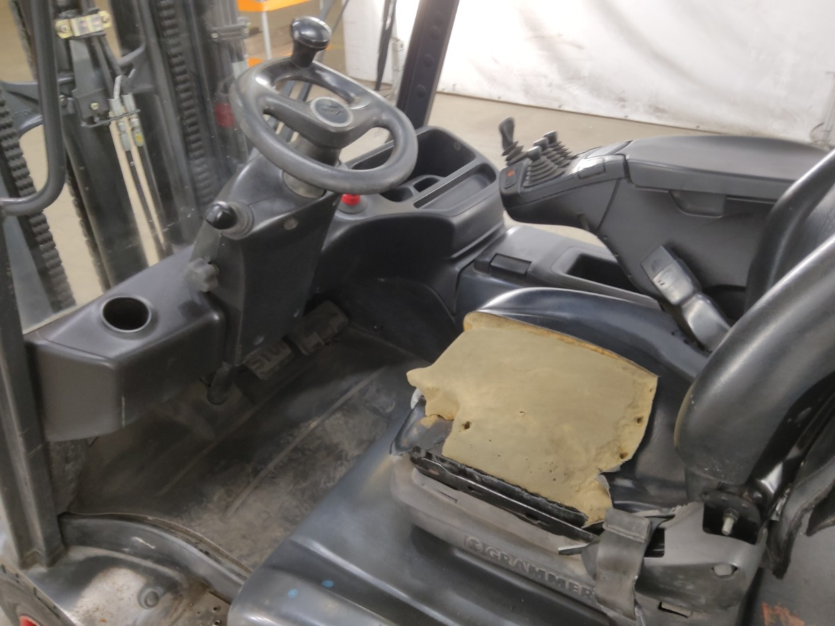 Linde E30L-01 - Električni viljuškar: slika 3 Linde E30L-01 - Električni viljuškar: slika 3
