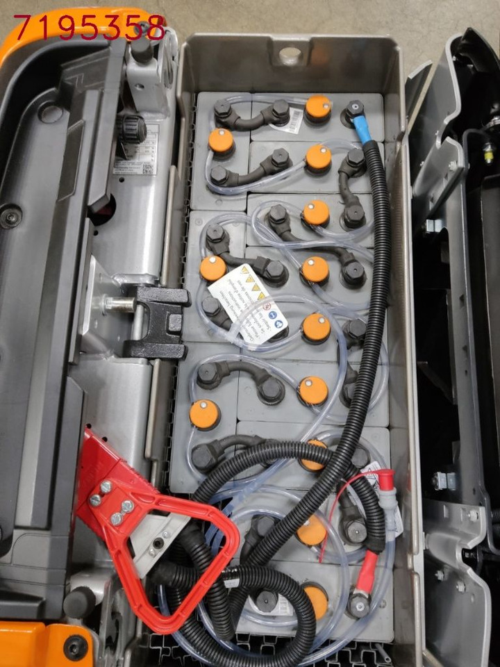 Still LTX-FF10 - Vučno vozilo: slika 4 Still LTX-FF10 - Vučno vozilo: slika 4