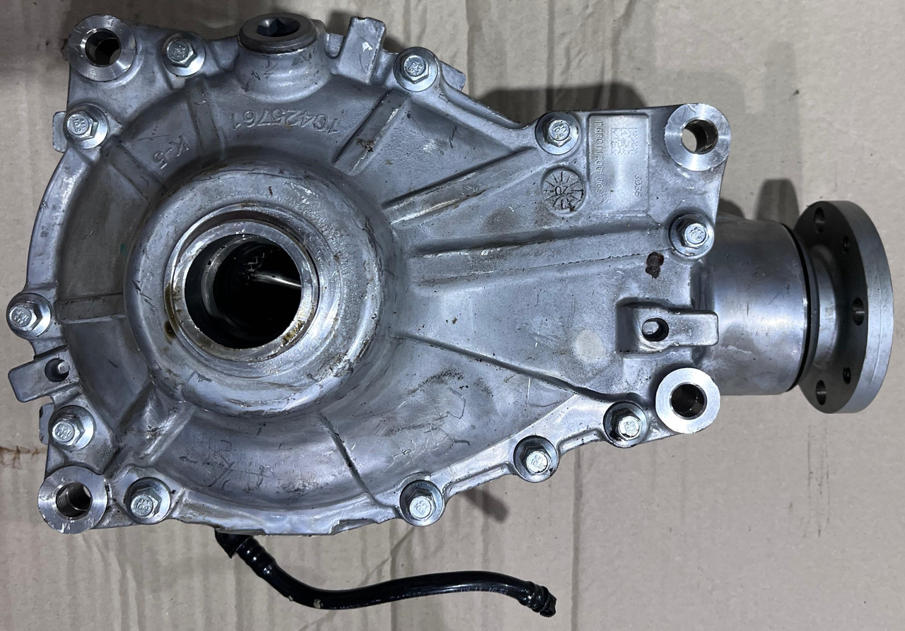BMW 7558153 FRONT DIFFERENTIAL - Menjač i delovi za Druga mašina: slika 1 BMW 7558153 FRONT DIFFERENTIAL - Menjač i delovi za Druga mašina: slika 1