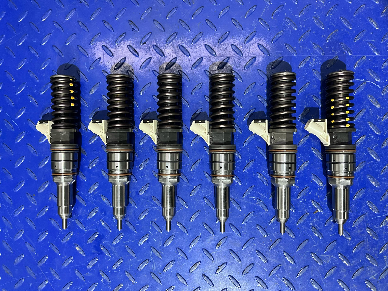 BOSCH Pump Nozzle Iveco 504287069 - Ubrizgač: slika 2 BOSCH Pump Nozzle Iveco 504287069 - Ubrizgač: slika 2