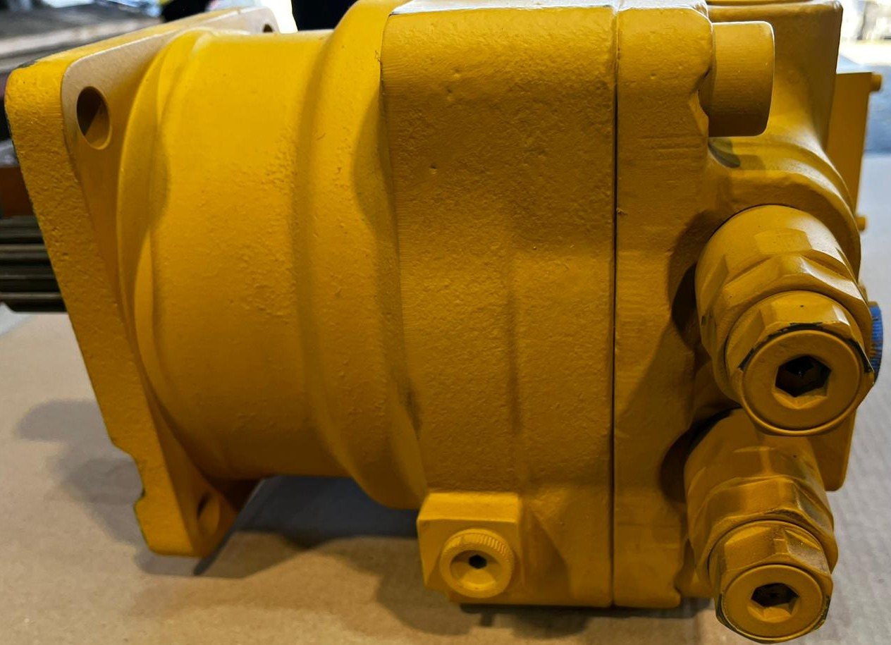 CATERPILLAR 177-2459 Swing Motor Assembly – OEM Caterpillar Hydraulic Motor (324D / 322C-Series) - Hidraulika za Druga mašina: slika 2 CATERPILLAR 177-2459 Swing Motor Assembly – OEM Caterpillar Hydraulic Motor (324D / 322C-Series) - Hidraulika za Druga mašina: slika 2