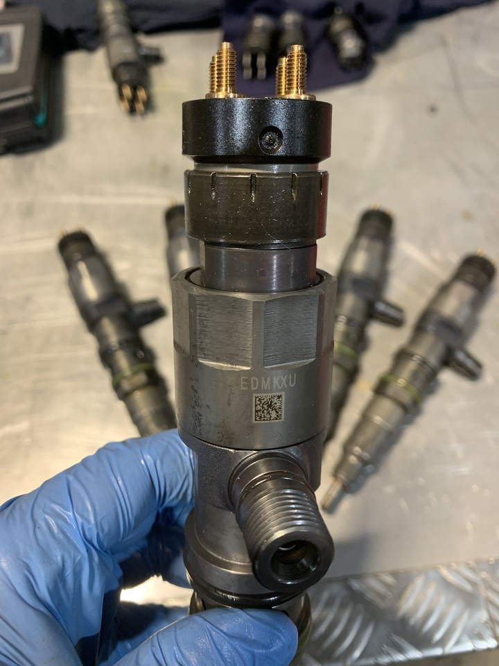 Injectors Detroit Diesel DD15 A4710700887 0445120386 - Ubrizgač za Kamion: slika 2 Injectors Detroit Diesel DD15 A4710700887 0445120386 - Ubrizgač za Kamion: slika 2