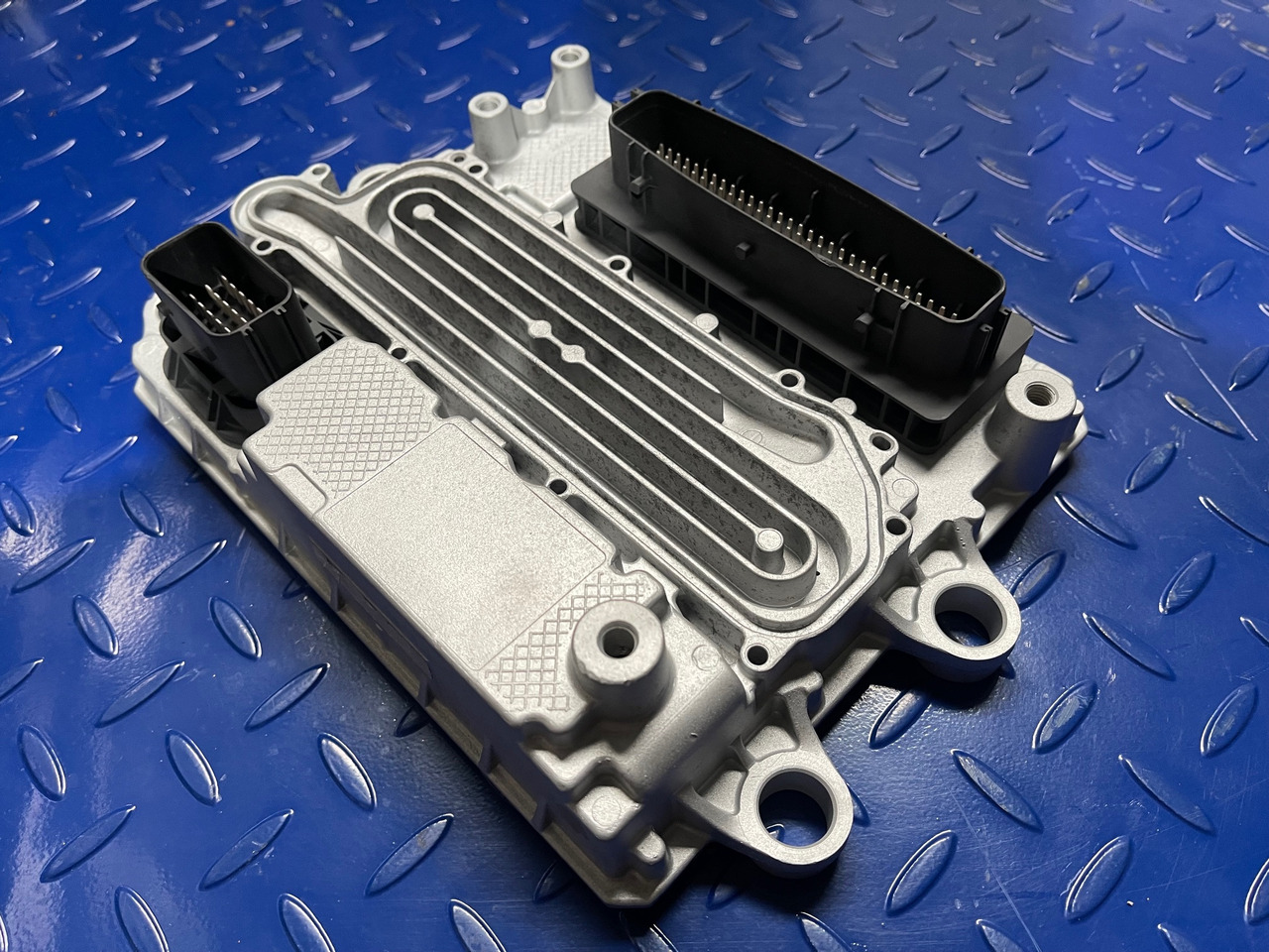 Mercedes Actros MP4 MCM A0024461735 Reconditioned - Upravljačka jedinica za Kamion: slika 2 Mercedes Actros MP4 MCM A0024461735 Reconditioned - Upravljačka jedinica za Kamion: slika 2