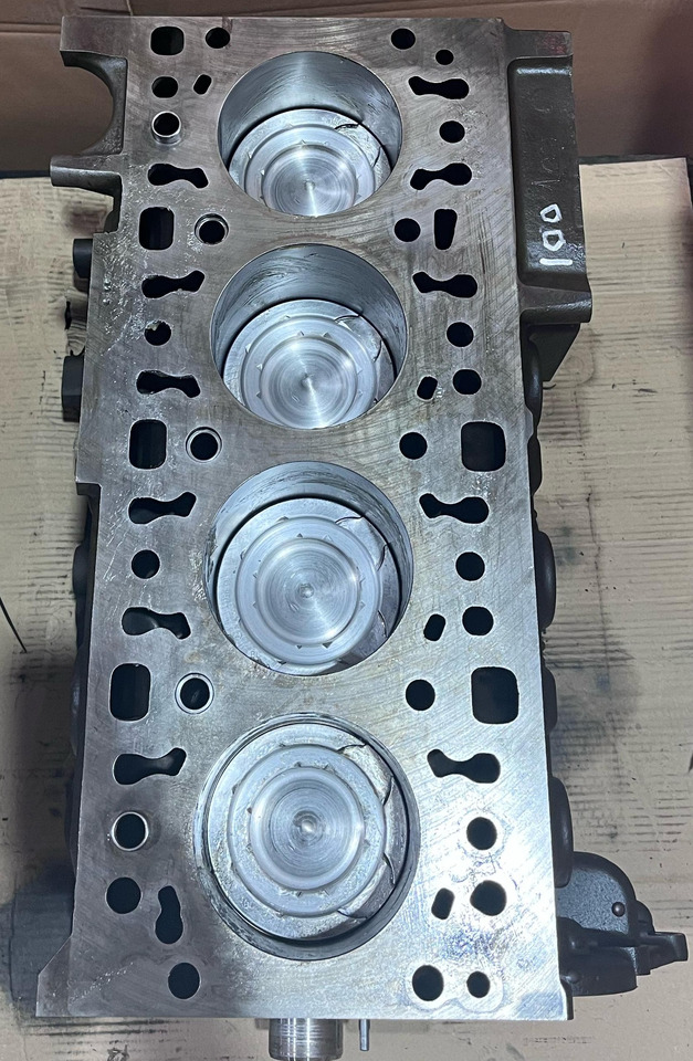 Mercedes Benz Chiulasa + Bloc Motor Reconditionat OM934 Euro 6 - Motor za Kamion: slika 1 Mercedes Benz Chiulasa + Bloc Motor Reconditionat OM934 Euro 6 - Motor za Kamion: slika 1