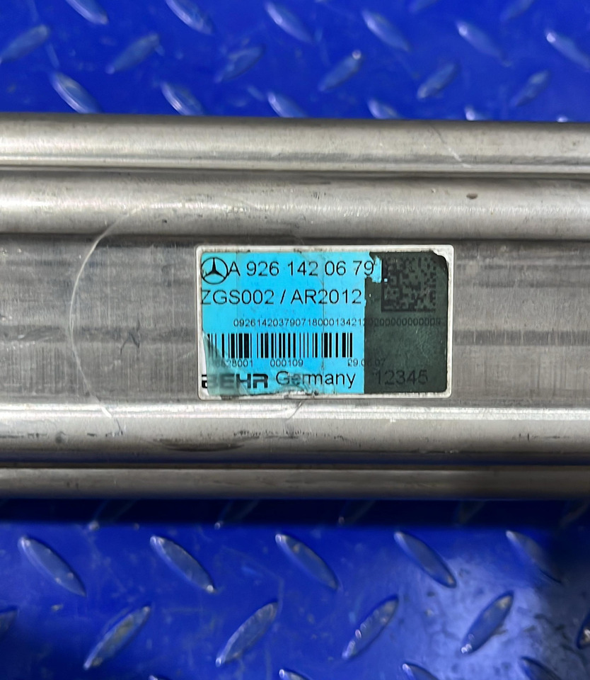 Mercedes Benz /DETROIT EGR OM926 A9261420679 (A9261420379) - EGR hladnjak: slika 5 Mercedes Benz /DETROIT EGR OM926 A9261420679 (A9261420379) - EGR hladnjak: slika 5