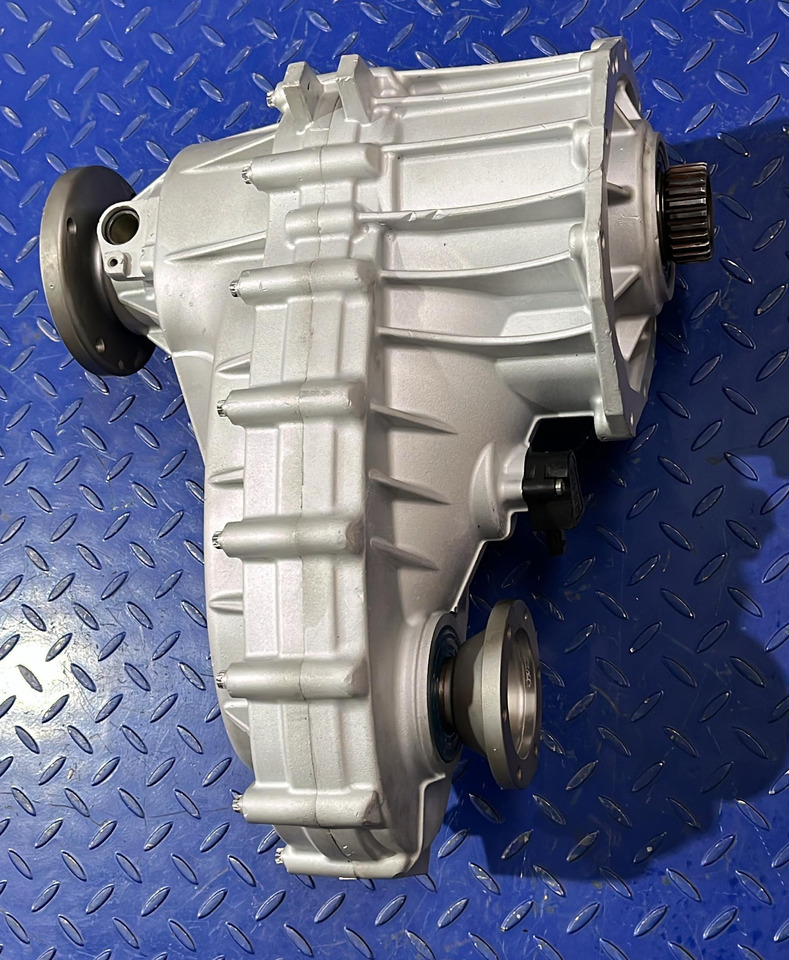 Mercedes Benz Sprinter W906 Transfer Case A9062803700 - Transmisija: slika 3 Mercedes Benz Sprinter W906 Transfer Case A9062803700 - Transmisija: slika 3