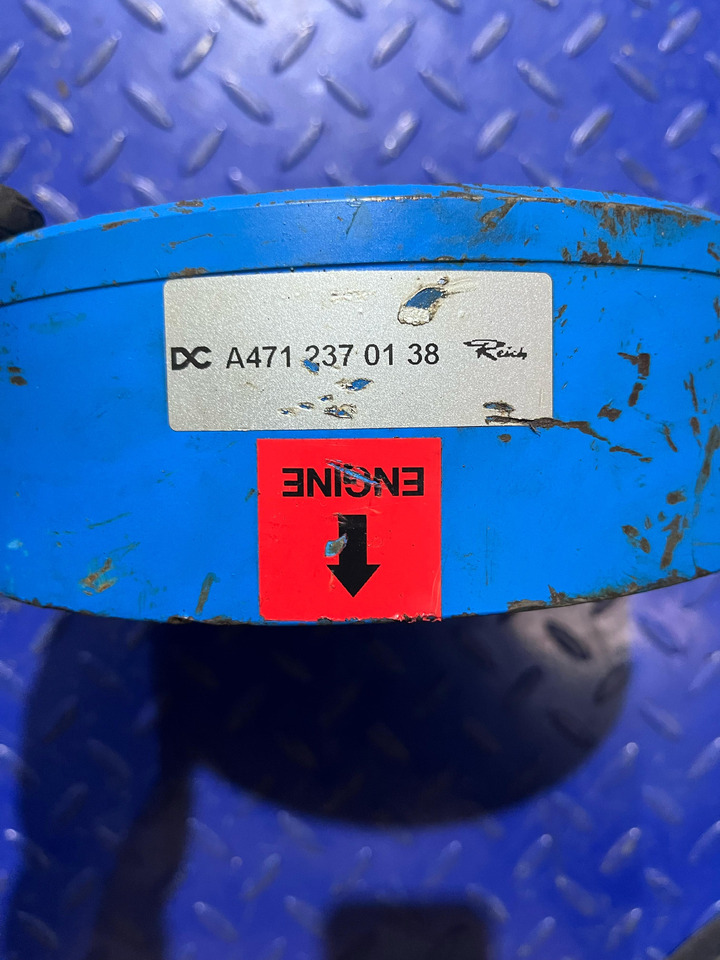 Mercedes Benz Vibration Dumper A4712370138 - Univerzalni deo: slika 3 Mercedes Benz Vibration Dumper A4712370138 - Univerzalni deo: slika 3