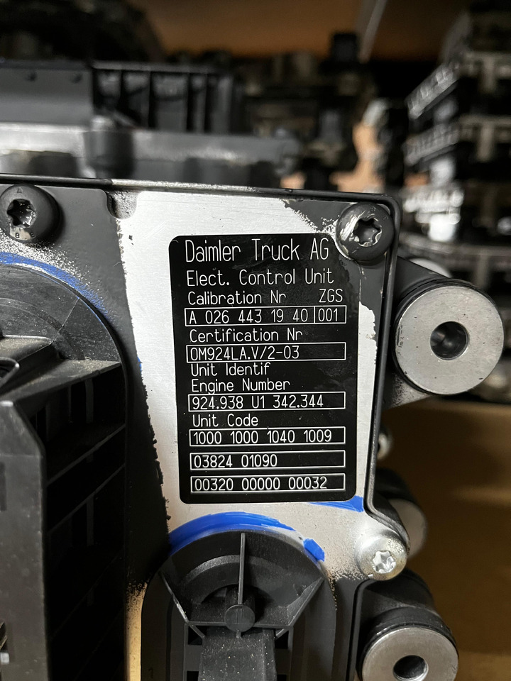 Mercedes ECU PLD OM924 - Upravljačka jedinica: slika 2 Mercedes ECU PLD OM924 - Upravljačka jedinica: slika 2