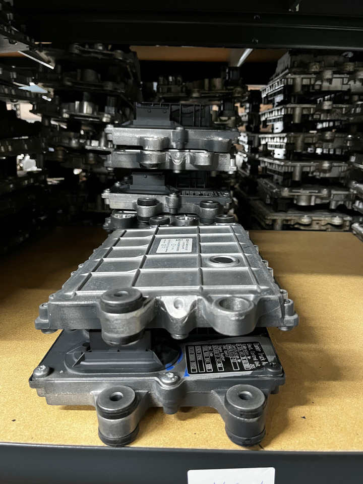 Mercedes ECU PLD OM924 - Upravljačka jedinica: slika 3 Mercedes ECU PLD OM924 - Upravljačka jedinica: slika 3