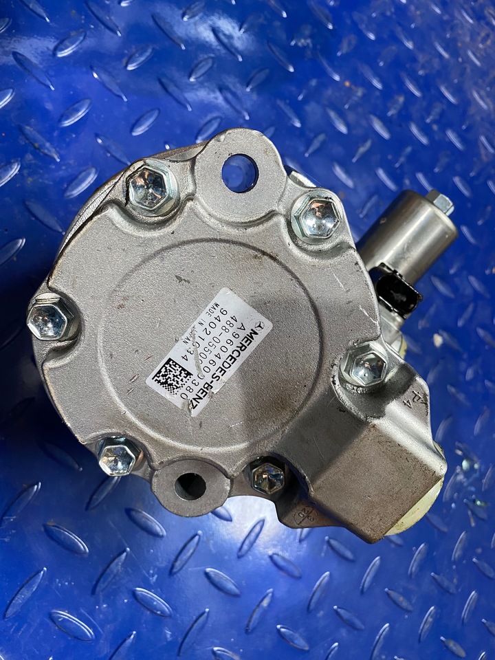 Mercedes Servo Pump A9604600380 Actros MP4 - Upravljačka pumpa za Kamion: slika 2 Mercedes Servo Pump A9604600380 Actros MP4 - Upravljačka pumpa za Kamion: slika 2