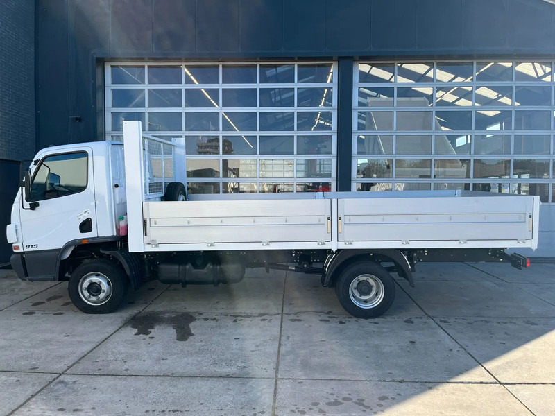 Mercedes-Benz Accelo 915 4x2 Flatbed with dropsides - Kamion sa tovarnim sandukom: slika 2 Mercedes-Benz Accelo 915 4x2 Flatbed with dropsides - Kamion sa tovarnim sandukom: slika 2