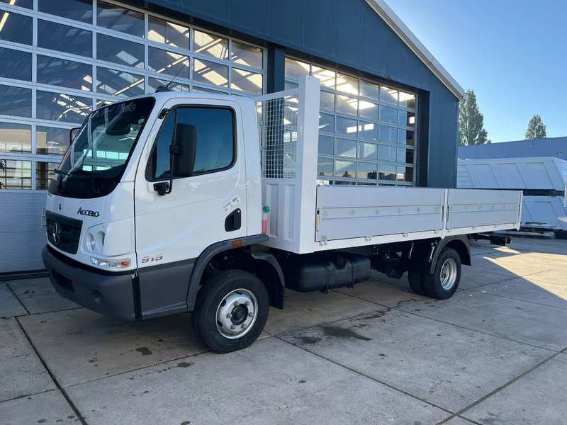 Kamion sa tovarnim sandukom novi Mercedes-Benz Accelo 915 4x2 Flatbed with dropsides: slika 1